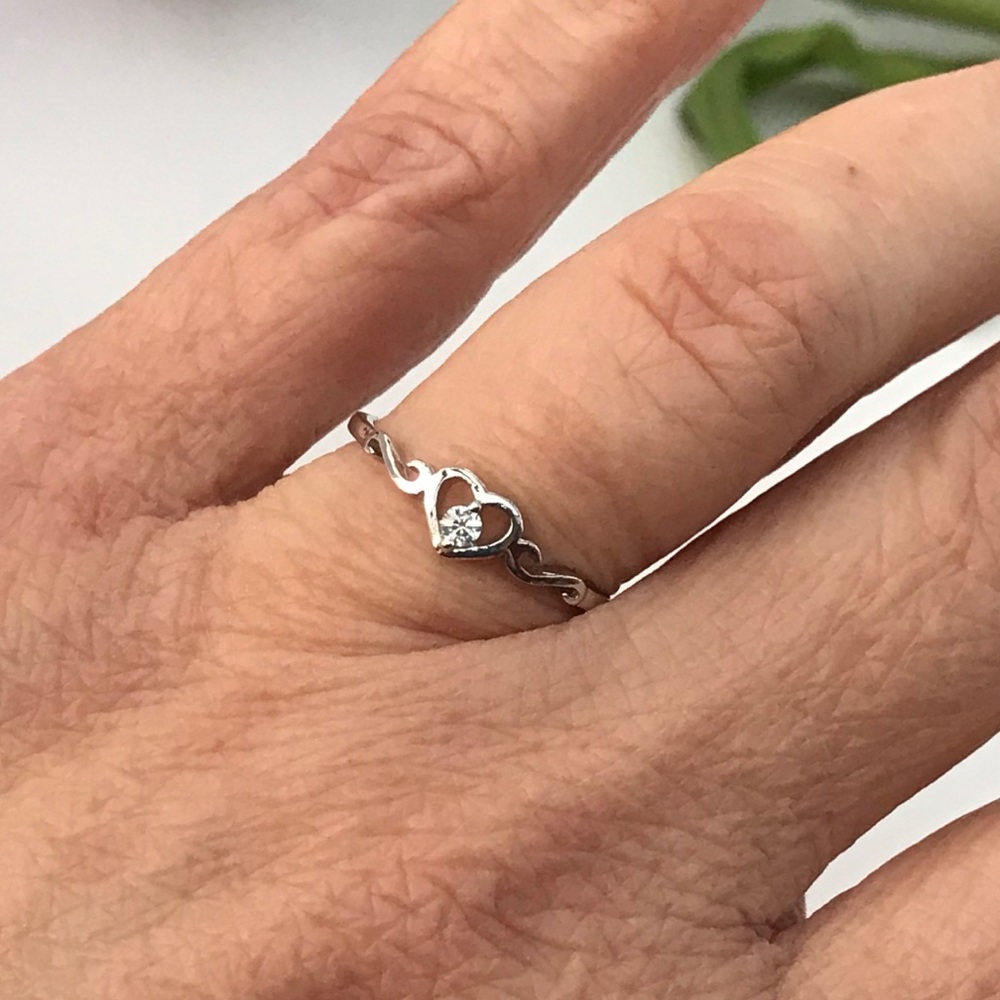 Heart Sterling Silver Ring - Picture 7 of 8